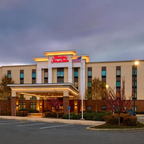 Hampton Inn & Suites Grants Pass, hotel u gradu Grants Pas