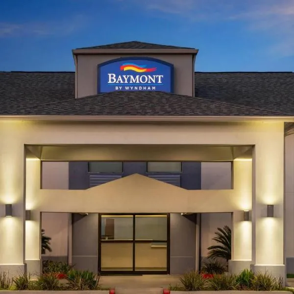 Baymont by Wyndham Iowa Lake Charles, hotel v destinaci Iowa