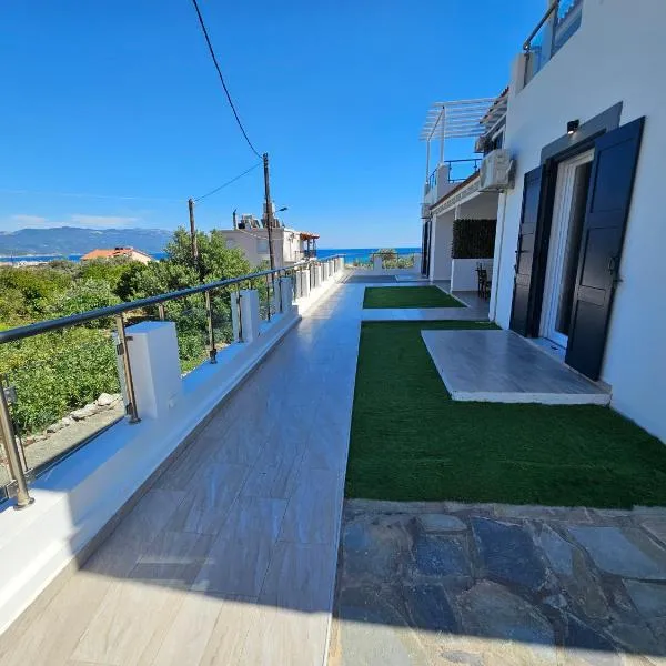 Kamara Luxury ground floor apartments, hotel a Votsalákia