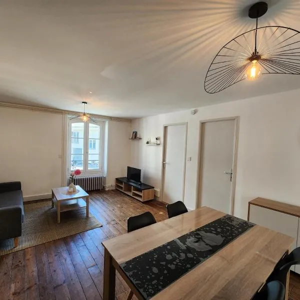 Joli appartement T3, hotel em Allassac