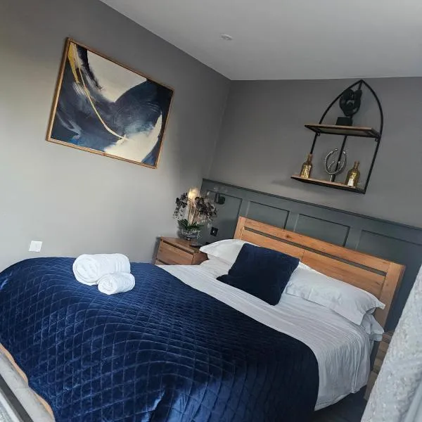 The Old Talbot Rooms Milton Keynes Towcester, hotel in Potterspury