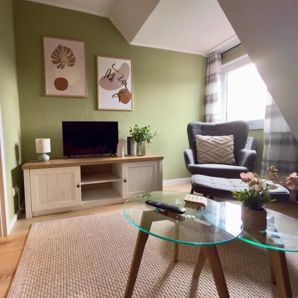 Kleine, gemütliche Dachwohnung mit viel Charme, khách sạn ở Bückeburg