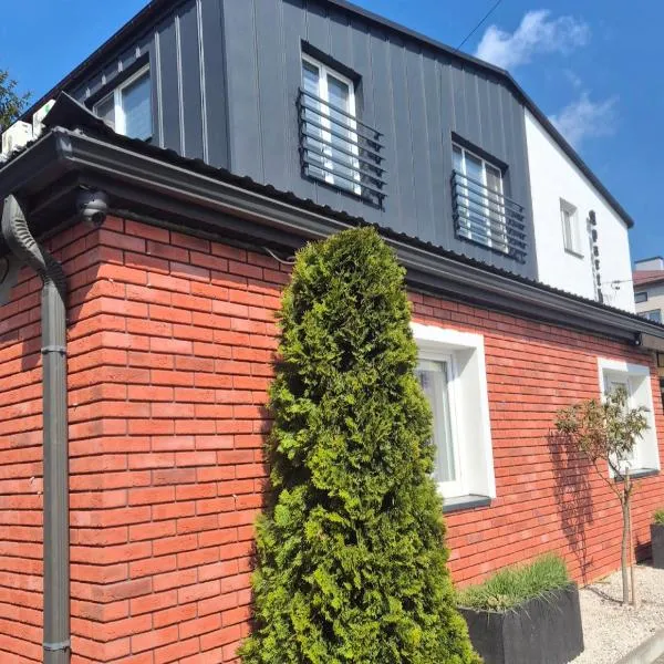 Willa "Aparthause" E-Apartamenty, hotel Mielecben