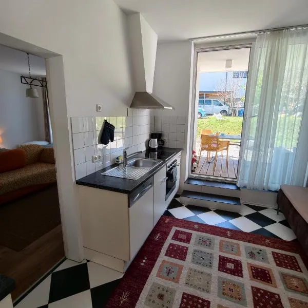 Art Apartment Mutters - Innsbruck, Hotel in Innsbruck