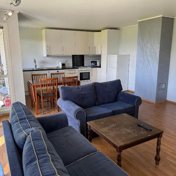 Modern 2-Bedroom Apartment in Tau, hotel Strand városában