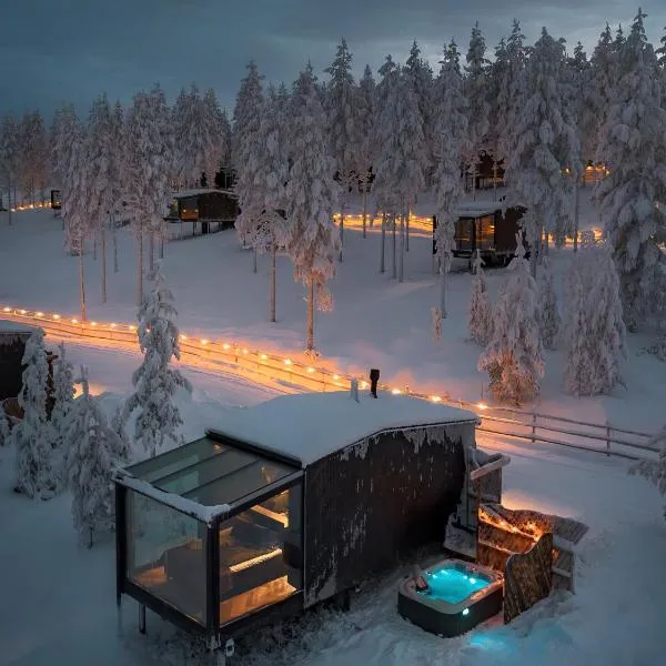 Arctic Lumo Resort, viešbutis mieste Kūsamas