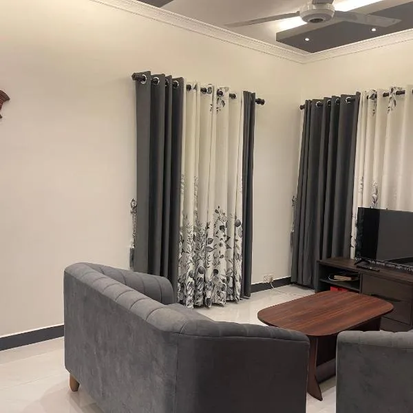 The Yarl Home, hótel í Jaffna