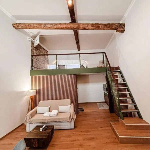 Studio Centro - Luxury Apartment at Pylos Center โรงแรมในไปโลส