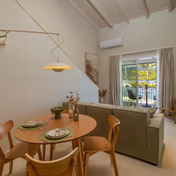 Cavaliere Seafront House - Thalia, отель в Сами