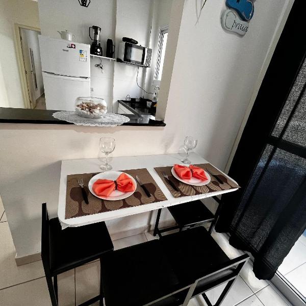 Aviação Beira Mar com Varanda 1 Dorm -Garagem Gratuita -6 Hóspedes -Wi Fi