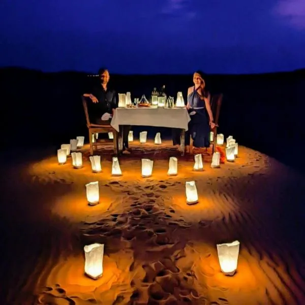 Sunrise Dunes Luxury Camp, hotel a Merzouga