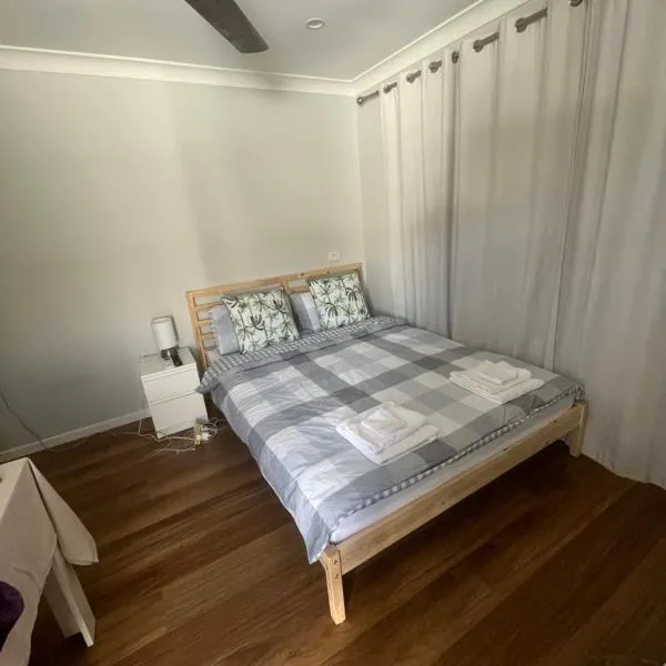 Coomera Private Rooms near DreamWorld, hotel v Gold Coast
