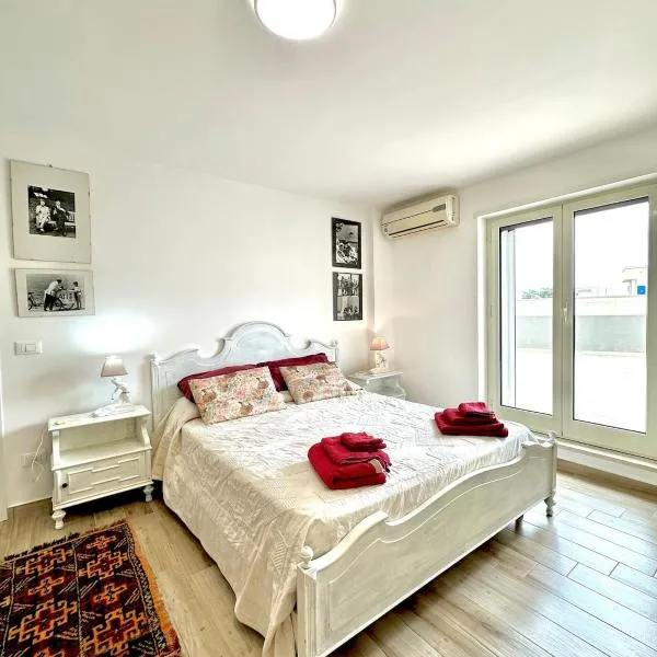 LA MANSARDA - Terrazze & Relax a due passi da Bari โรงแรมในCellamare