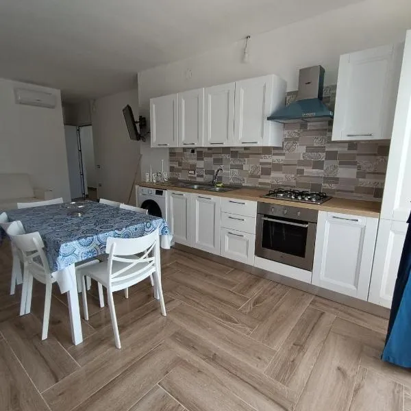 Solleone - Appartamento 3B, hotel in Stazione di Paestum
