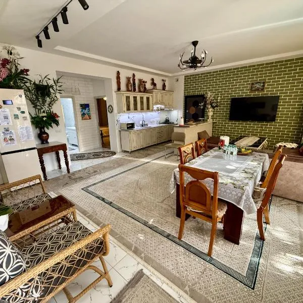 Duplex80A, hotel in Tashkent
