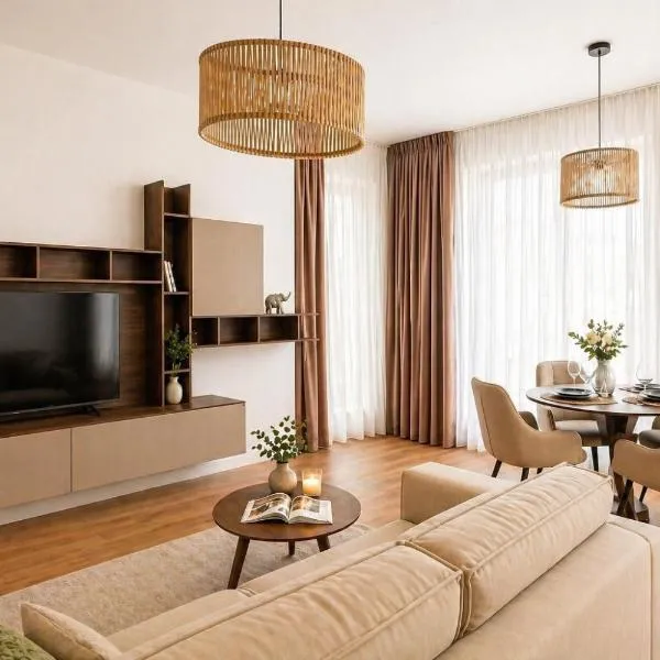 Luxury Apartment with Parking - Self Check in- North Bucharest, hotel u gradu Voluntari