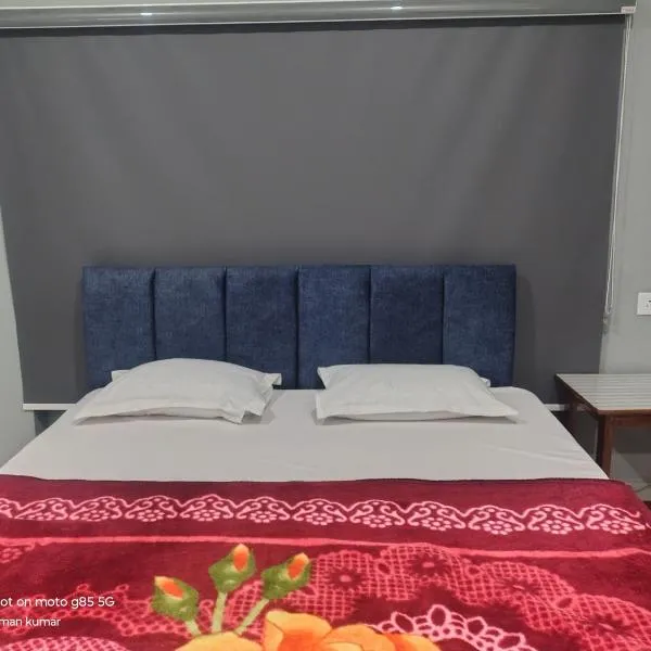 Katihār에 위치한 호텔 Chouhan Resort
