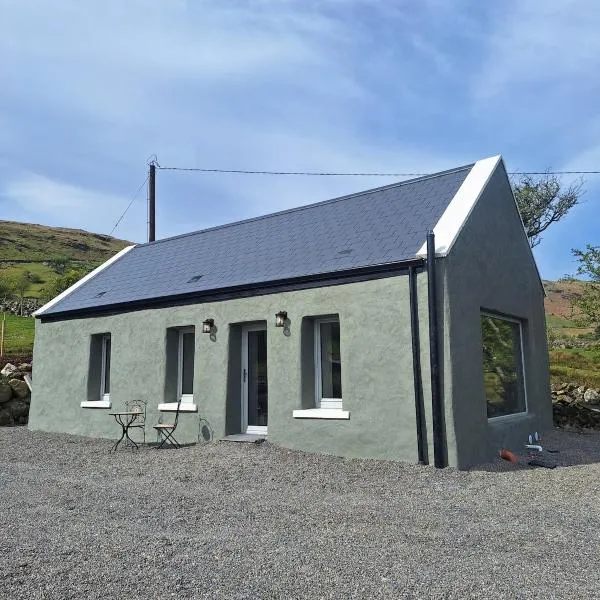 Sunny Hills Cottage, hotel di Cornamona