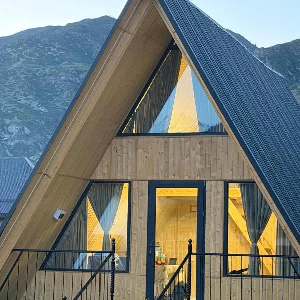Kolsay A-Frame Yessen, khách sạn ở Saty