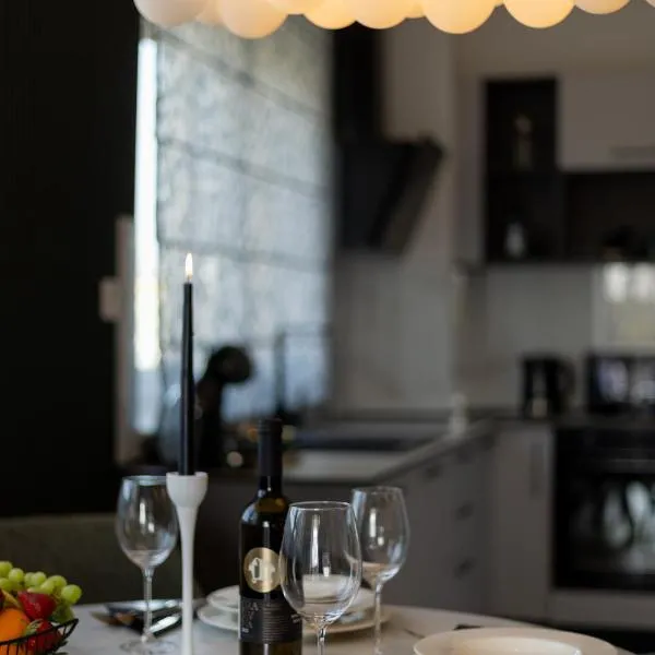 Luxury Opus Osijek - Self Check in, Free Private Parking, hotel in Osijek