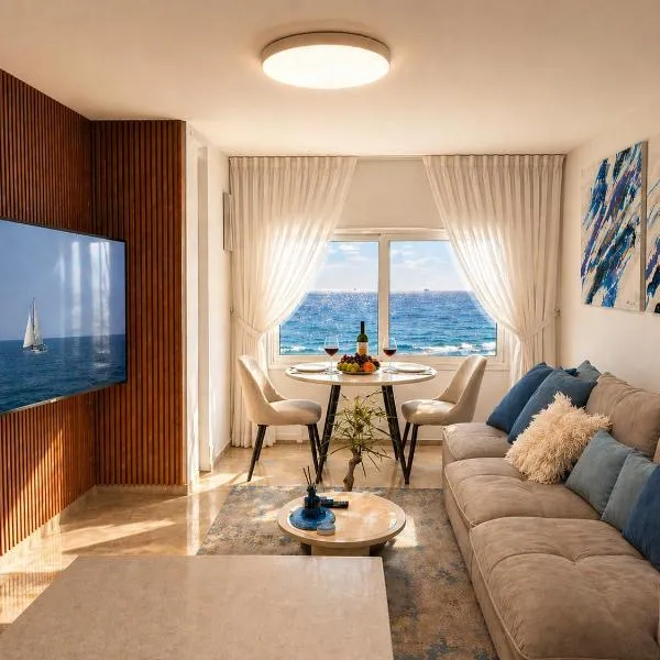 Boutique Seaview Apartment, hotel em Qiryat Yam