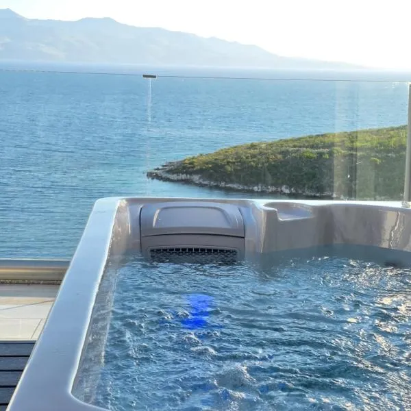 Elite Sea View Jacuzzi Penthouses, hotel i Sarandë