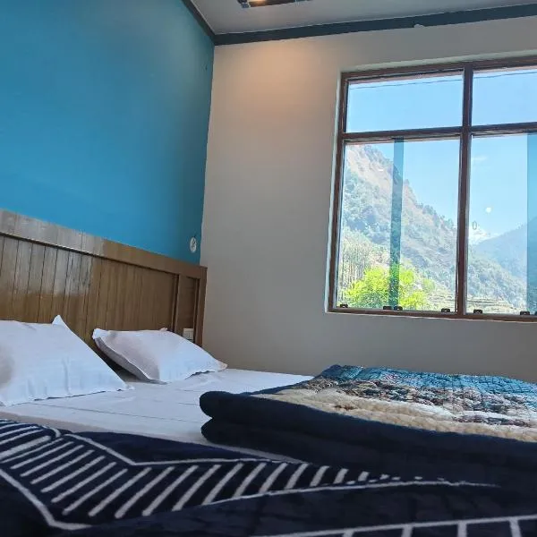 fulari home stay, hotel en Sari