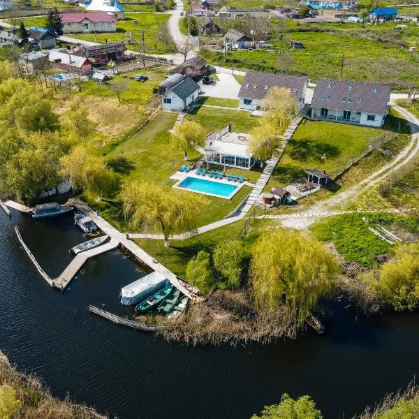 Pike Inn Bucătărie Autentică & Cazare cu Farmec, hotel em Dunavăţu de Sus