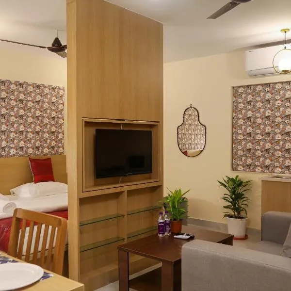 Lumis studio apartment, хотел в Хидерабад