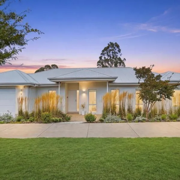 Centella House, Hotel in Korumburra