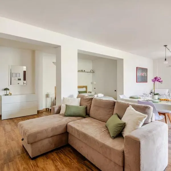 Appartamento indipendente, 500 mt da Ferrari, viešbutis mieste Maranelas