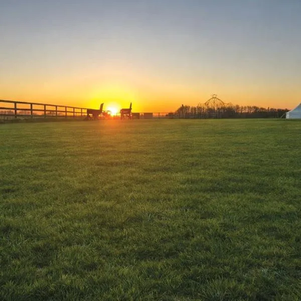 Glamping with Llamas, hotel a Wisbech