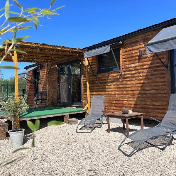 La Tiny du Clos Ernest, hotel i Cheminot