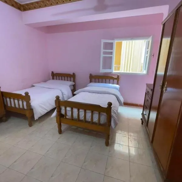三月民宿March hostel Matrouh, hotelli kohteessa Marsa Matruh