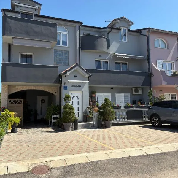 Apartmani M&L, hotel v Medulinu
