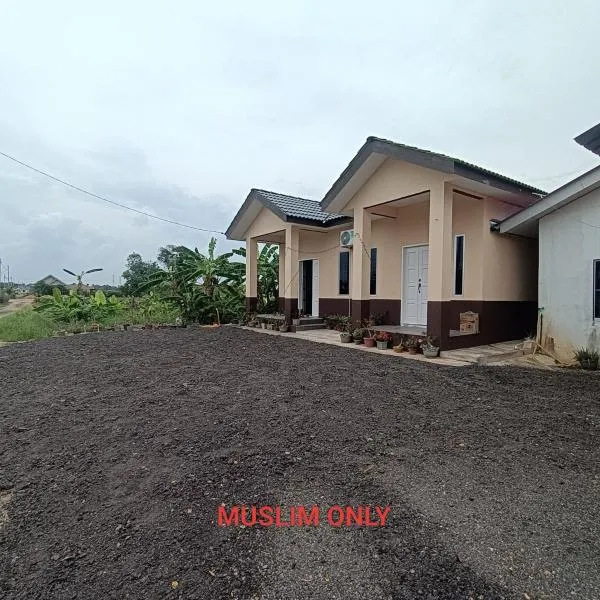 Nur Kasih Homestay 2-Gunung Jerai, отель в городе Guar Chempedak