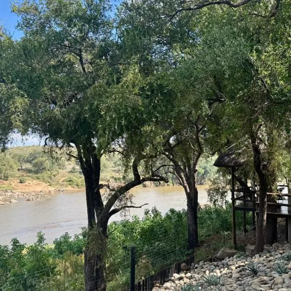 Nyati Safari Lodge, hotel u gradu Hoedspruit