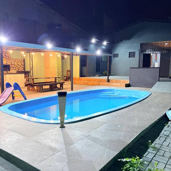 Casa de Veraneio 3 quartos com Ar e mais de 20 camas para grupos e Próximo ao Paraguai
