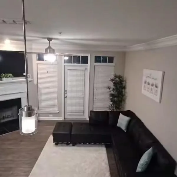 Welcome To The Escape Pad ATL 8 Minutes From The Airport, hotelli kohteessa Atlanta