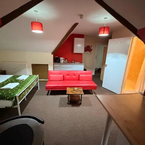 Budget Studio for 2 & Free Parking - 2nd floor, hotel in Gosport