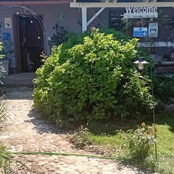 ART ROOM in Rose resort、リュブリャナのホテル