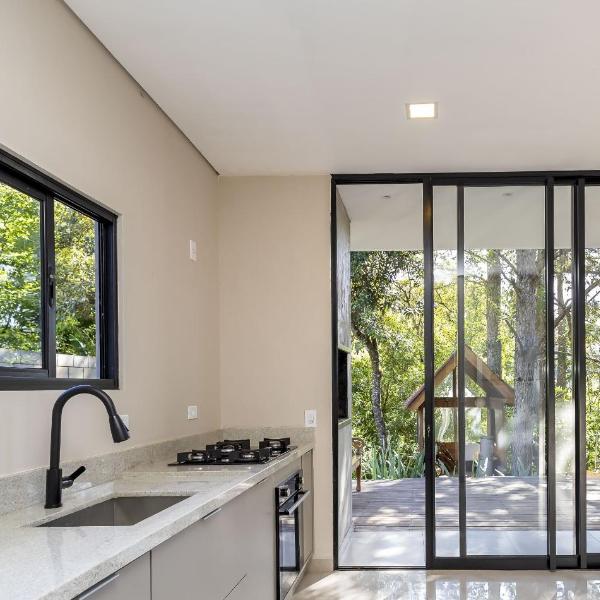 Casa Moderna ao lado do Parque Tanguá - Foto 4
