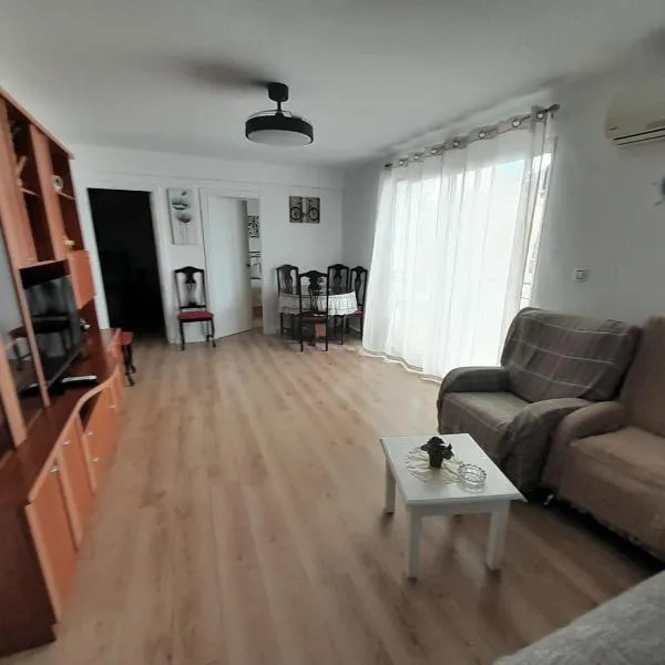 Alojamiento El Sevillano, hotel v mestu Cullera