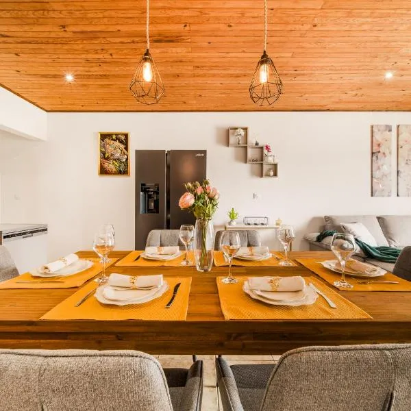 Villa BELLEVUE, Hotel in Bras-Panon