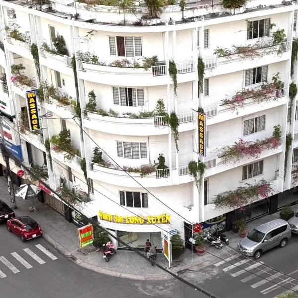 Khách Sạn Long Xuyên, hotel a Long Xuyen