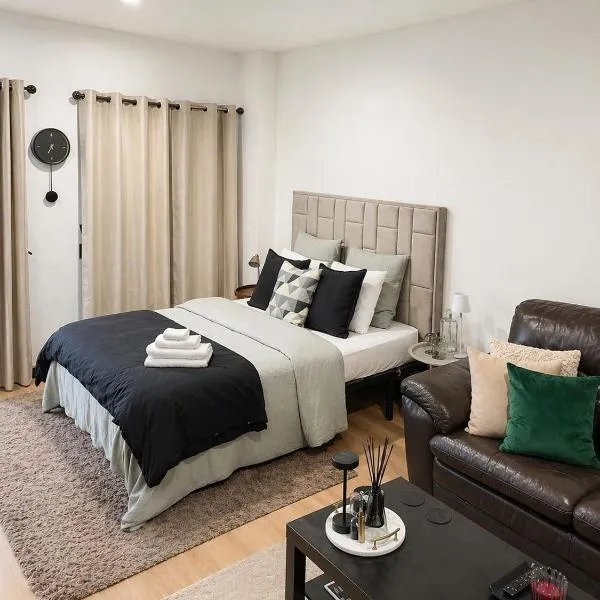 Quarto Premium em Casa Moderna - Conforto & Design, hotel in São João da Talha