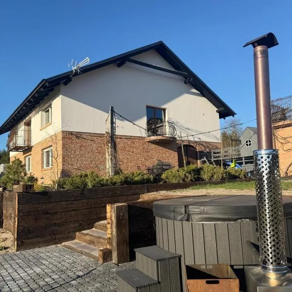 Agroturystyka "Apartament na wsi" Bory Tucholskie, מלון בSzlachta