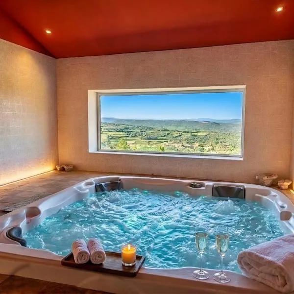 La Pousterle de Sabran - Piscine & Spa, ξενοδοχείο σε Sabran