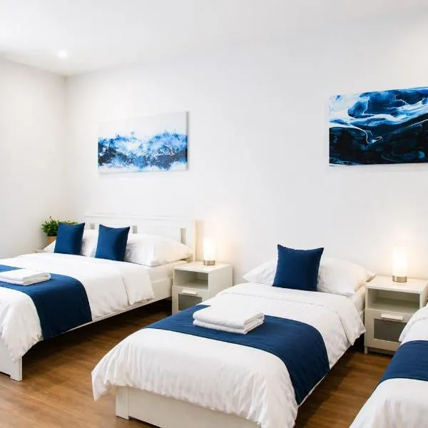 LYLY APARTMENT - 2 Bedrooms, Terrace & Free Parking, hotel a Praga