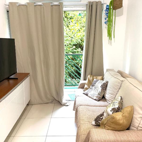 Aconchegante apartamento no Guarujá c Ar e garagem na Enseada